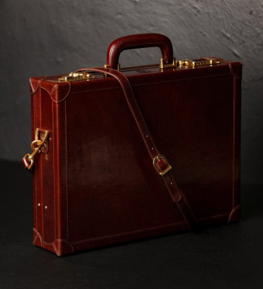 Leather Attaché Case Briefcase - A Legacy - Brown color - Time Resistance 5248401