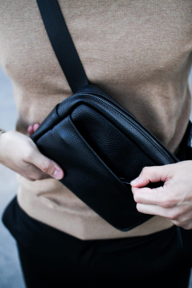 Crossbody, genuine leather fanny pack, leather waist bag SKILL Smart (black)