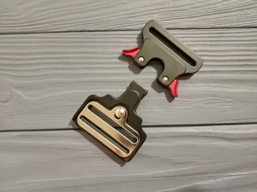 Фастекс металевий 50 мм, типу Кобра, чорний матовий з червоними важелями