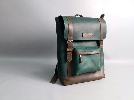 Універсальний шкіряний рюкзак P560