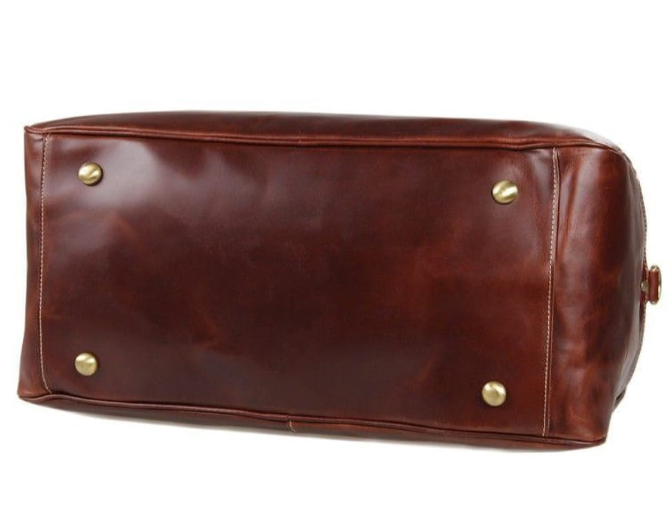 Large comfortable leather travel bag 7156LB (markdown, scratched bottom)