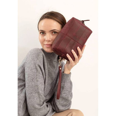 Leather vanity bag 3.1 Burgundy Crazy Horse