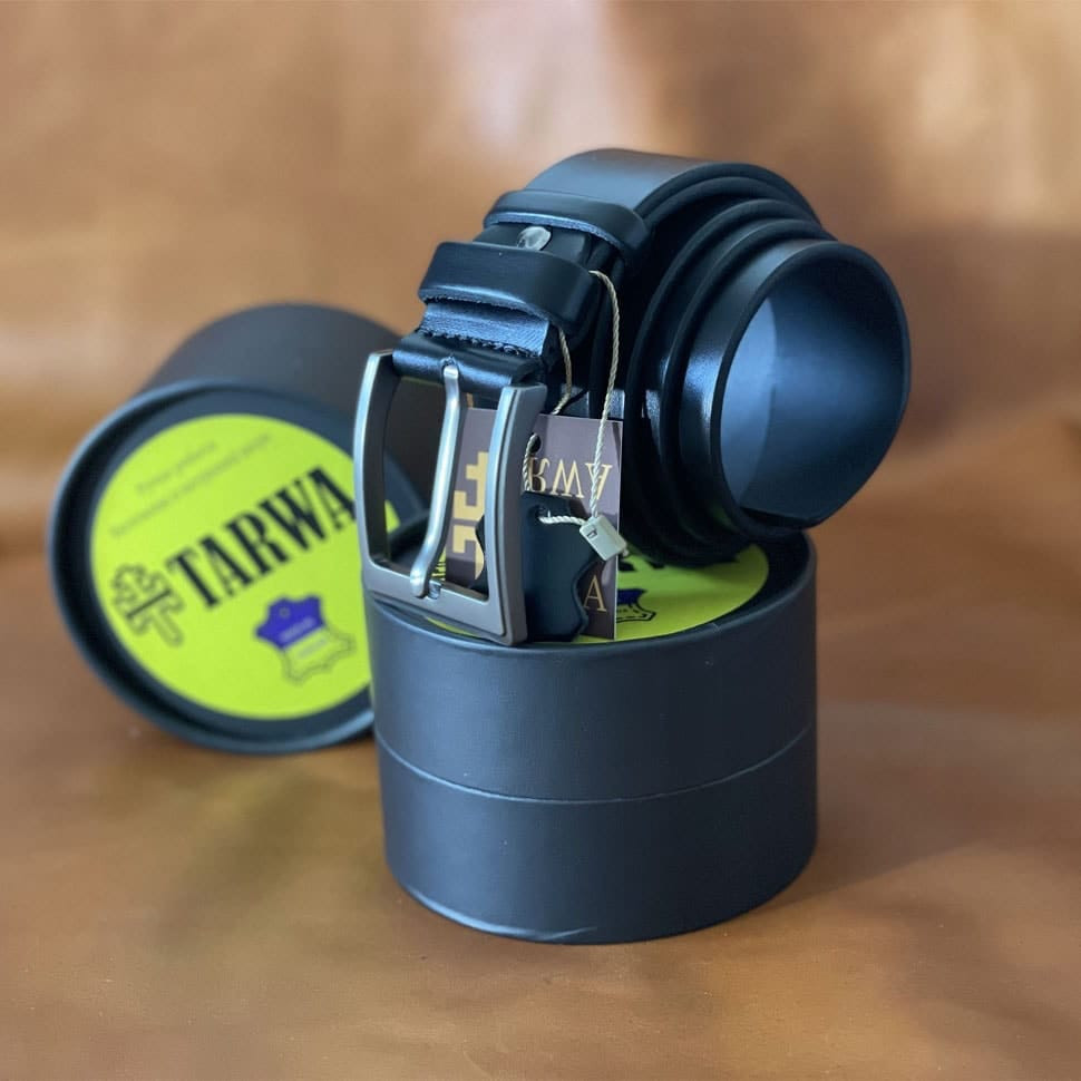 Шкіряний чорний ремінь гладкий TARWA A14077-10 ширина 4см