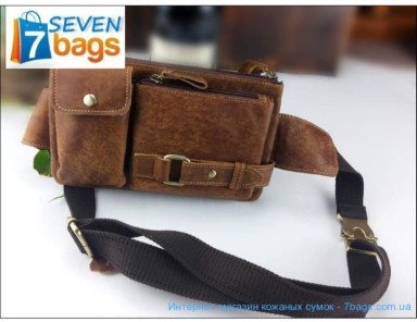 Neat leather belt bag, cognac