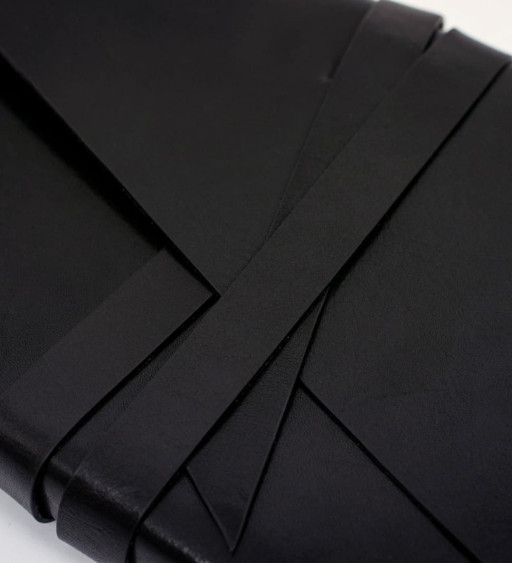 Шкіряний щоденник з поповнюваним блокнотом формату А5 - PS I Love You - Чорний колір - Time Resistance 5215501