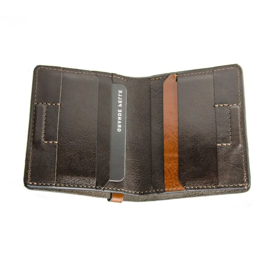 Невелике чоловіче шкіряне портмоне Grande Pelle 52762023 темно-коричневе