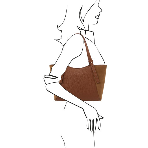 Libra Leather shoulder bag