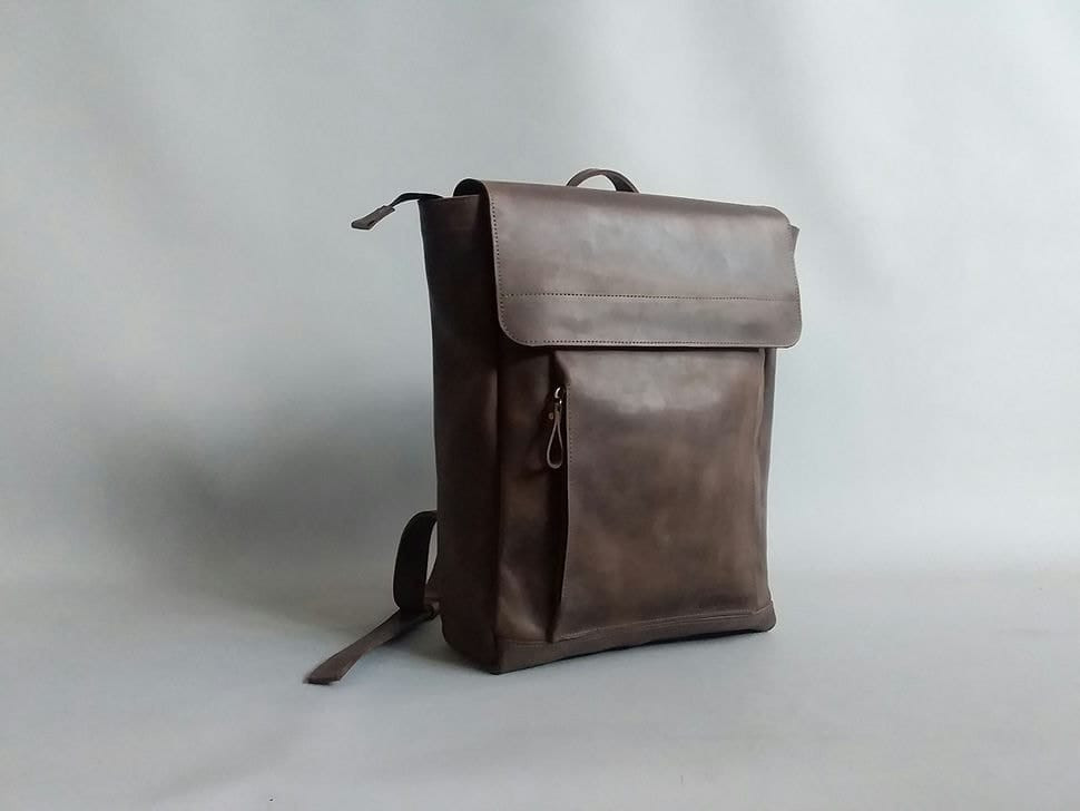 Універсальний шкіряний рюкзак P524