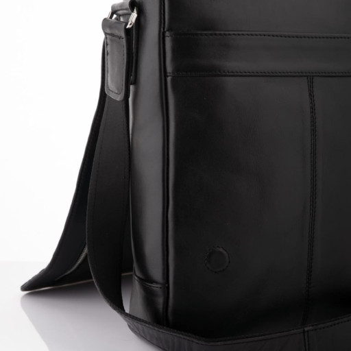 Чоловіча вертикальна сумка формату А4 Newery N1062GA