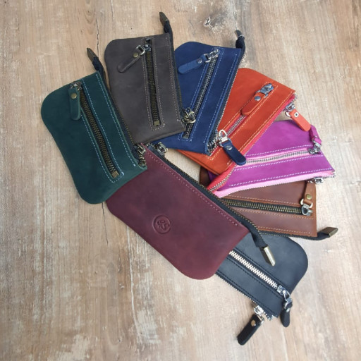 Шкіряна ключниця BGS синього кольору BGS3110