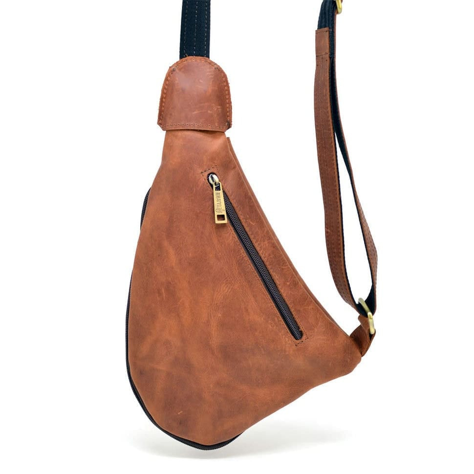 Шкіряний рюкзак TARWA RB-3026-3md на одне плече з накладною кишенею