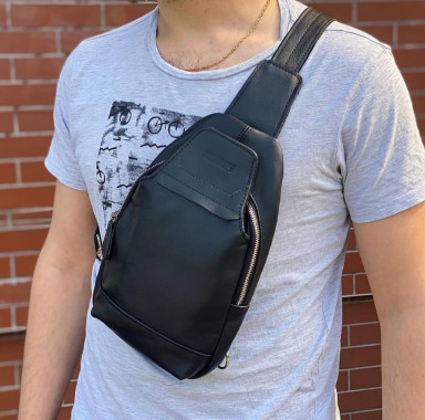 Чёрная кожаная сумка через плечо Newery N116GA