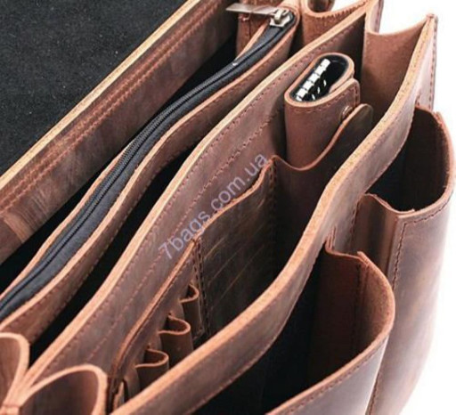 Містка сумка-почтальонка з натуральної шкіри бренду Мануффато