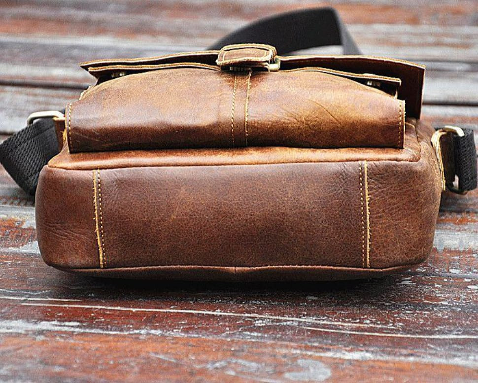 Чоловіча сумка через коричневе плече Bexhill ON8571-1