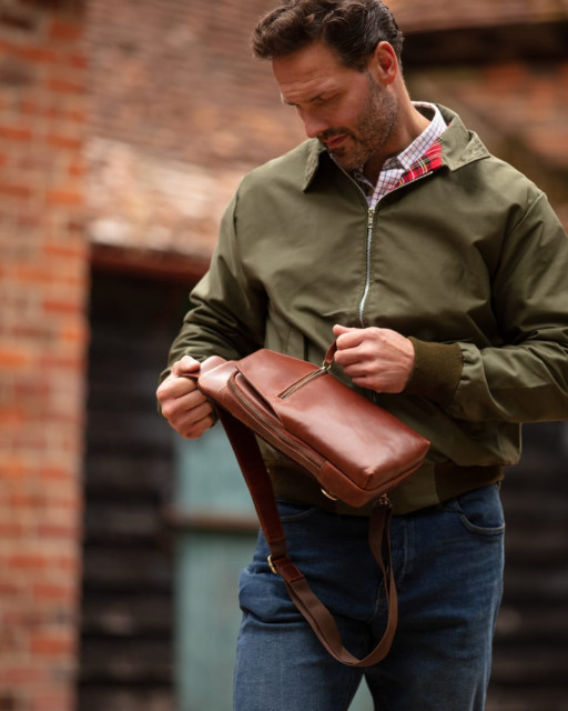 Cумка нагрудна Ashwood K43 Chestnut (Каштановий)