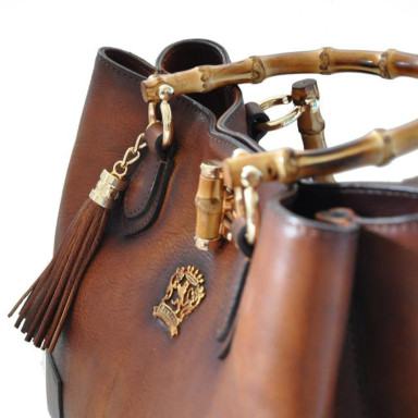 Pratesi BCL291 - Sarteano Shoulder Bag in cowhide leather Bruce Cherry