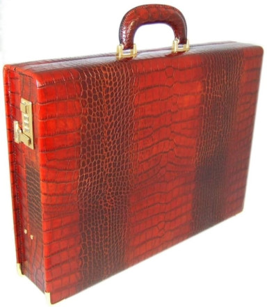 Pratesi KCO317/9 - Machiavelli Medium King Attach Case 24H in cow leather King Cognac