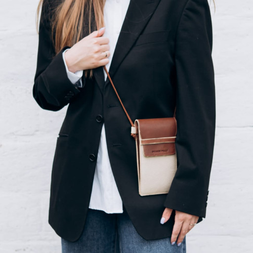 Міні сумка чохол для телефону, панч Grande Pelle 70374323 комбінована