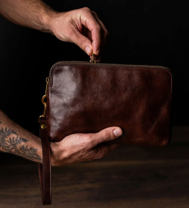 Leather Clutch - Ulysses - Brown color - Time Resistance 5241701