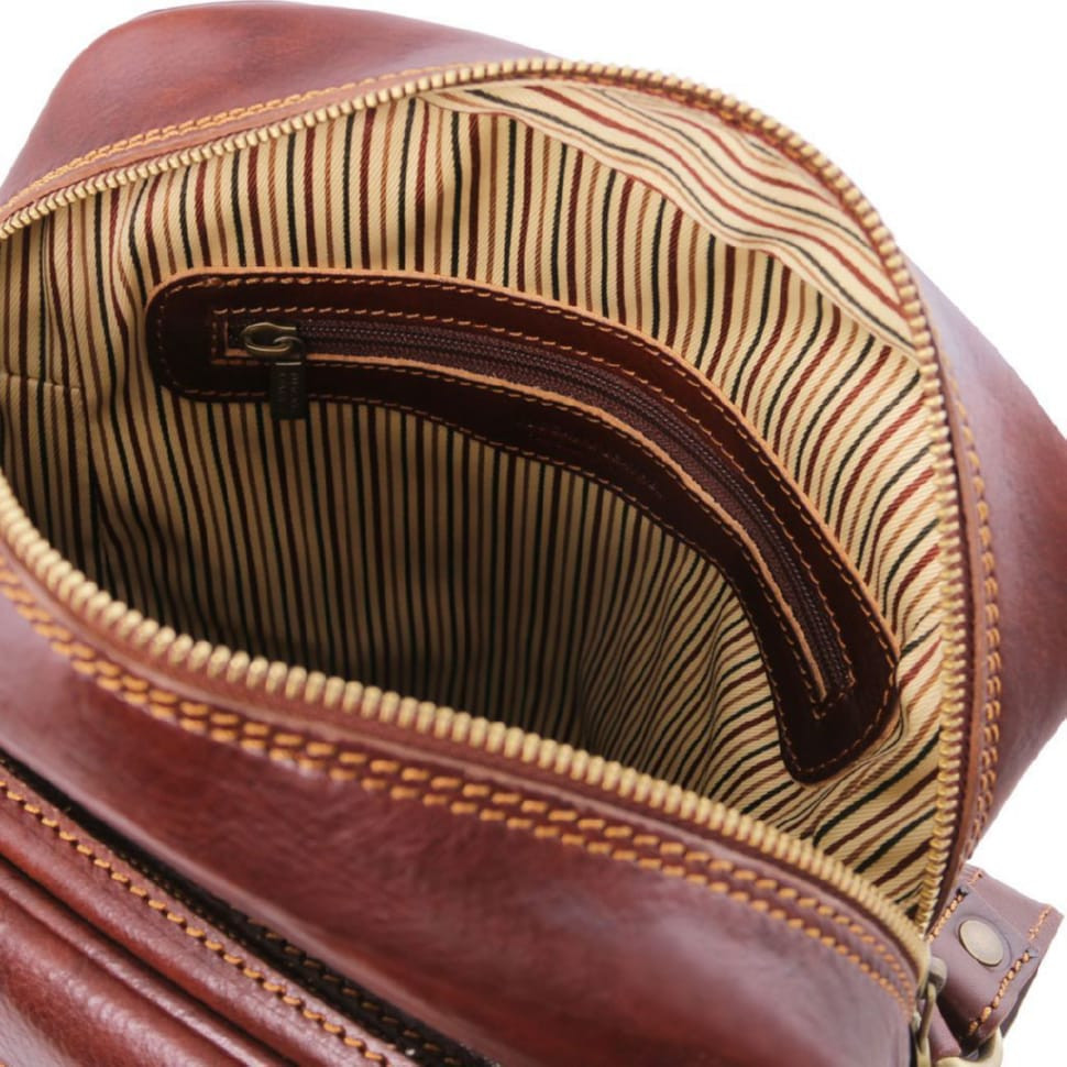 Чоловічий шкіряний месенджер Tuscany Leather Oscar TL140680