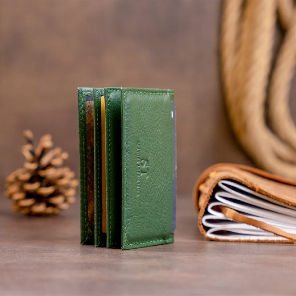 Зручний клатч для жінок із натуральної шкіри з тисненням під крокодила CANPELLINI 21922 Синій