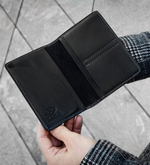 Маленька шкіряна обкладинка для паспорта - Gulliver's Travels - Чорний колір - Time Resistance 5200601