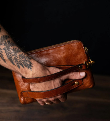 Leather Clutch - Ulysses - Cognac Brown color - Time Resistance 5241801