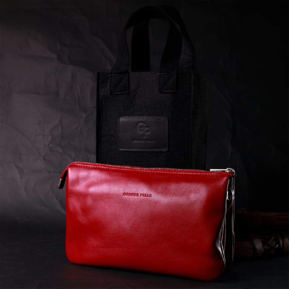 Яскравий жіночий клатч із натуральної шкіри GRANDE PELLE 11670 Червоний