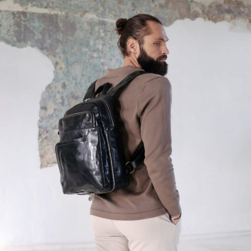 Шкіряний чоловічий рюкзак - LA Confidential - Time Resistance 5240401 чорний