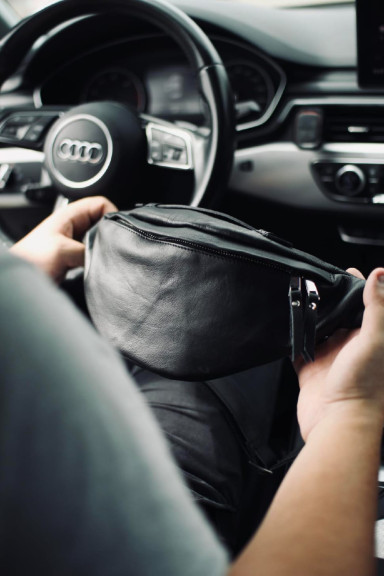 Men's waist bag, fanny pack made of genuine leather SKILL Dark (black)