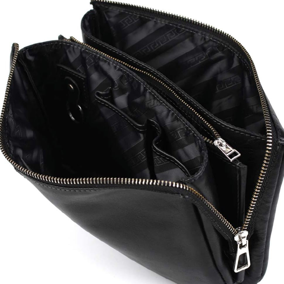 Барсетка чоловіча клатч на запястя, чорна гладка шкіра CP5610 Carlo Pazolini