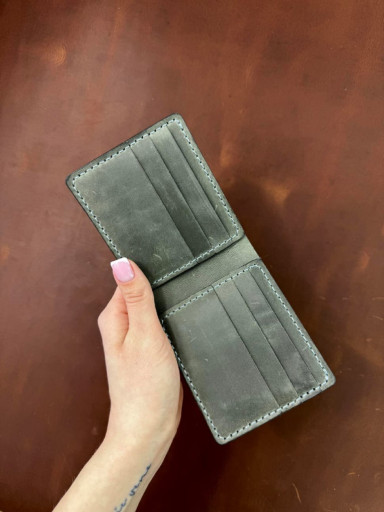 Men`s Bifold Wallet Made of Genuine Leather Crazy Horse (Gray)