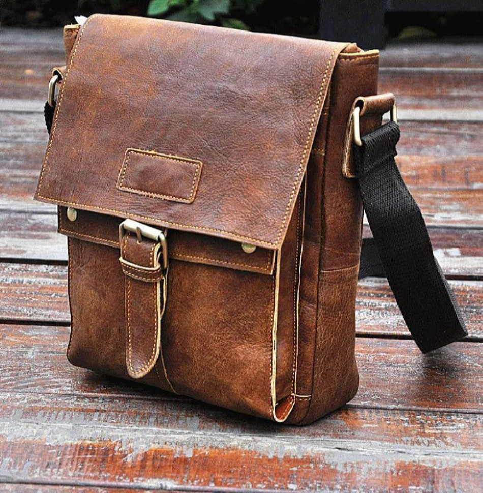 Чоловіча сумка через коричневе плече Bexhill ON8571-3