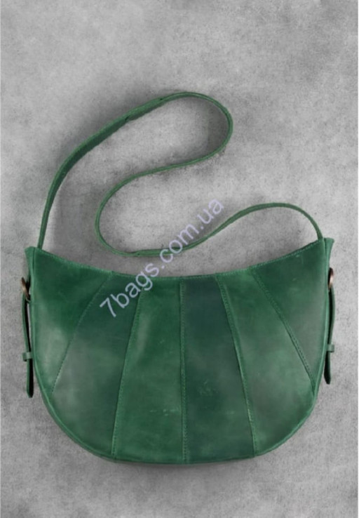 Croissant bag in emerald, BlankNote