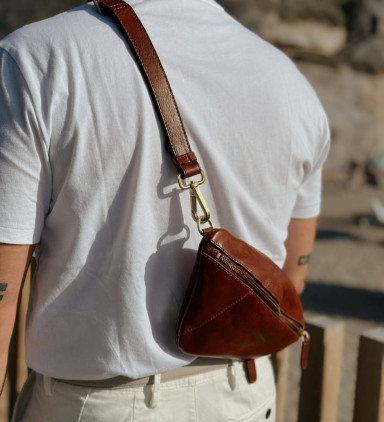 Leather Chest Bag – Tales of the City - Cognac Brown Matte - Time Resistance 5247201