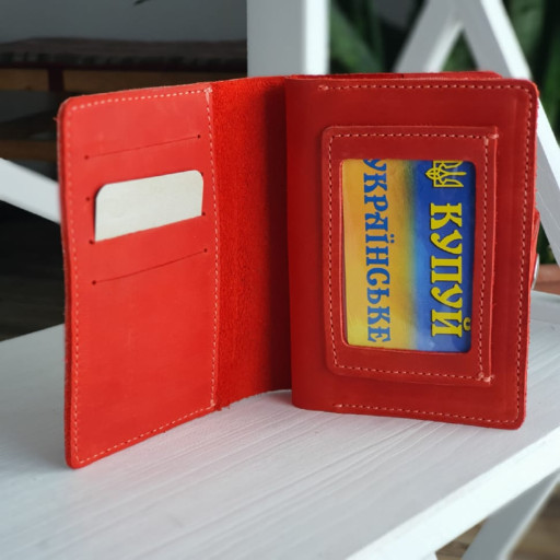 Шкіряна обкладинка для документів BGS червона BGS3284