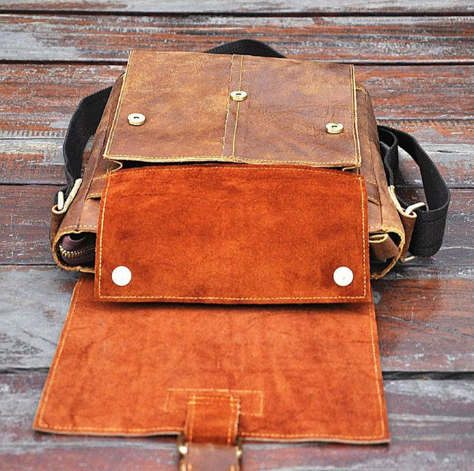 Чоловіча сумка через коричневе плече Bexhill ON8571-4