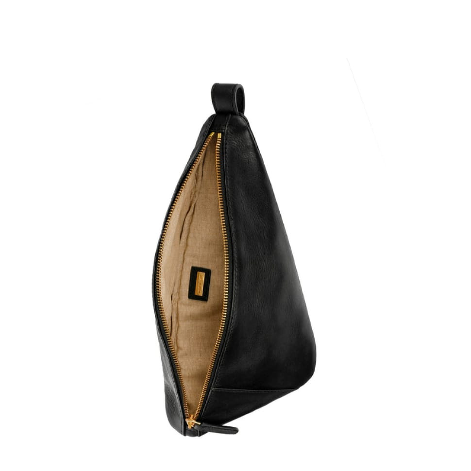 Leather Chest Bag – Tales of the City - Black color - Time Resistance 5247101