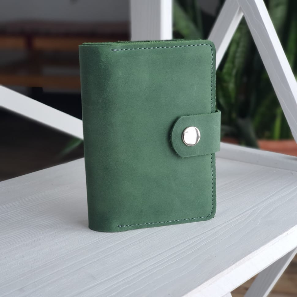 Шкіряна обкладинка для документів BGS зелена BGS3283