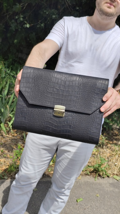 Black leather folder with reptile embossing TARWA RepA-7102-4lx