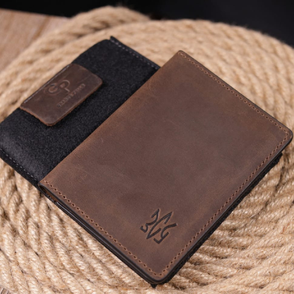 Матова вінтажна шкіряна бирка на валізу Shvigel 16558 Бордовий