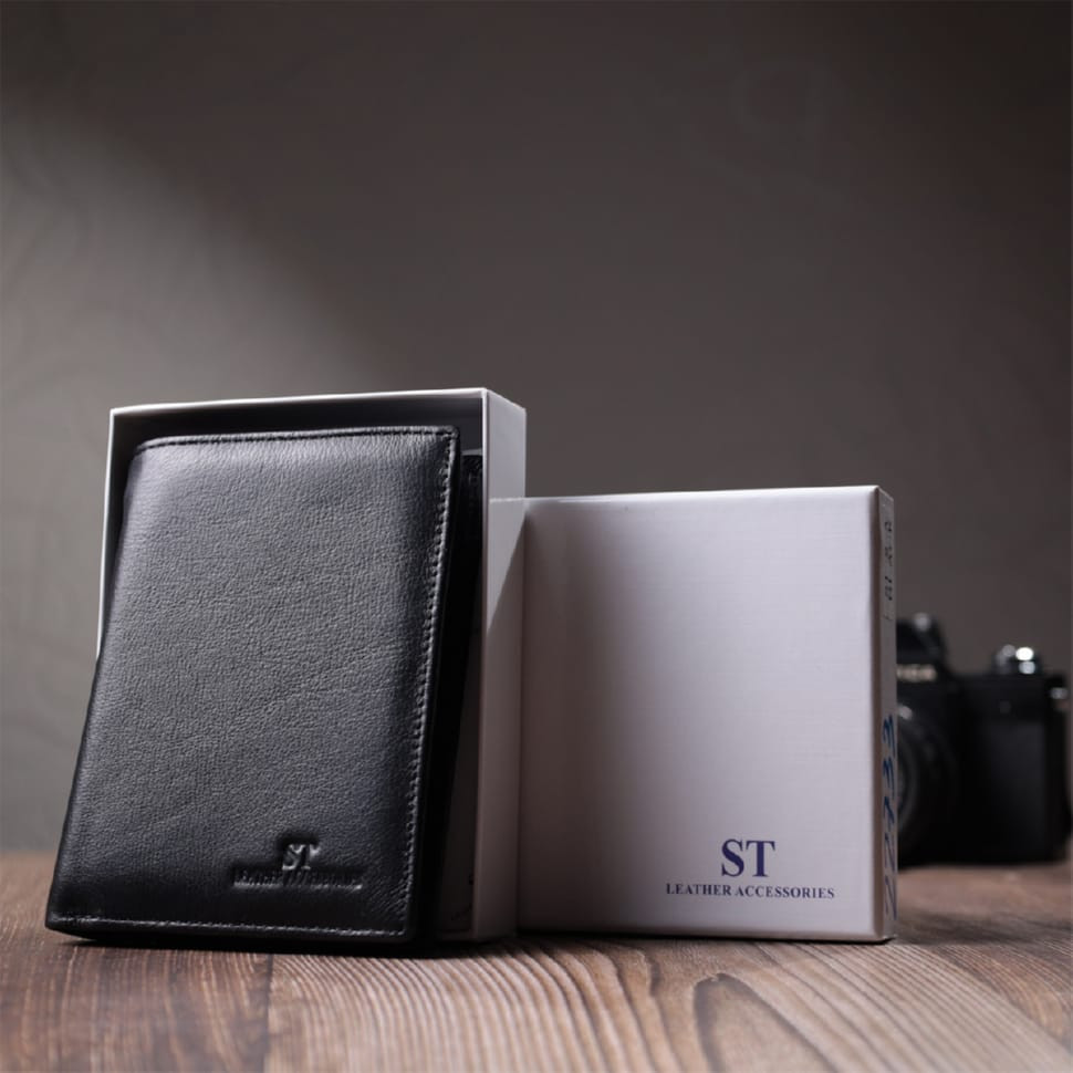 Мужское кожаное портмоне для карт купюр и монет ST Leather 22733 Черное