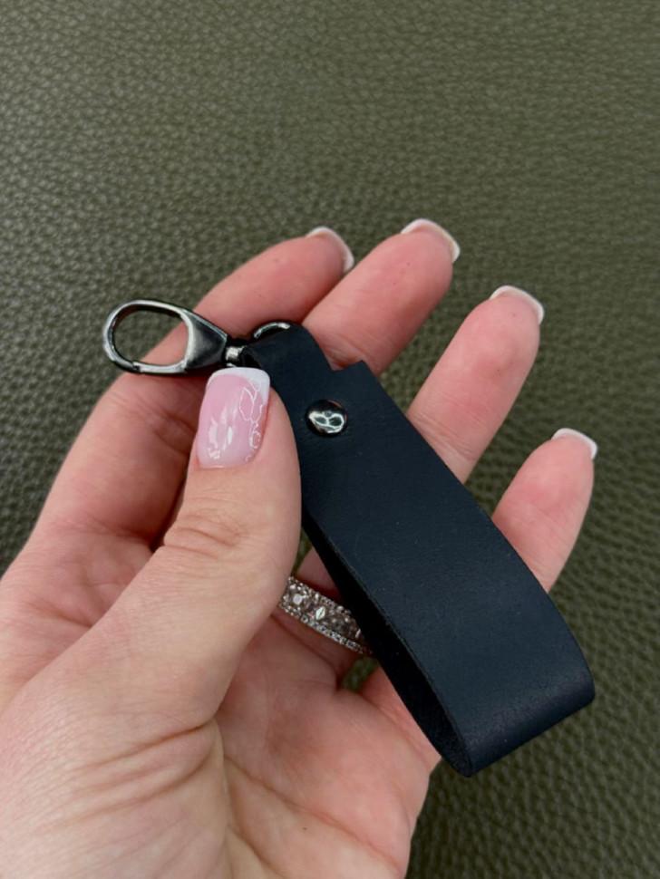 Брелок шкіряний SKILL (чорний)