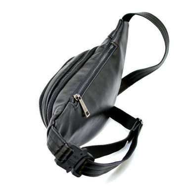 Leather banana bag with black zippers TARWA GA-2406-3md