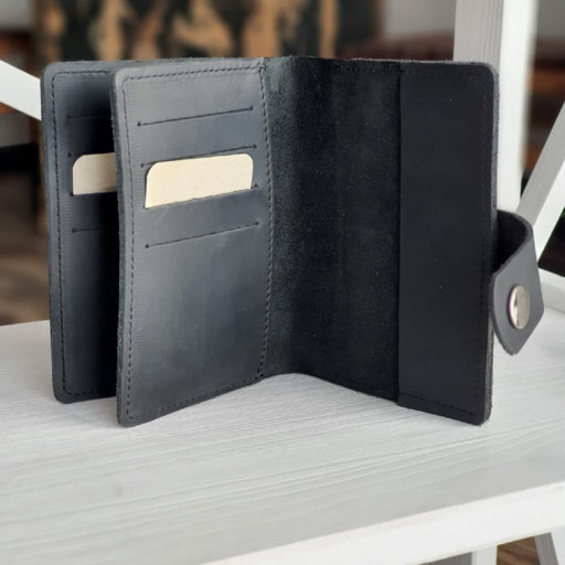 Шкіряна обкладинка для документів BGS чорна BGS3280