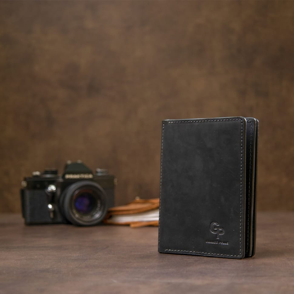 Шкіряний чоловічий картхолдер GRANDE PELLE 11400 Коричневий