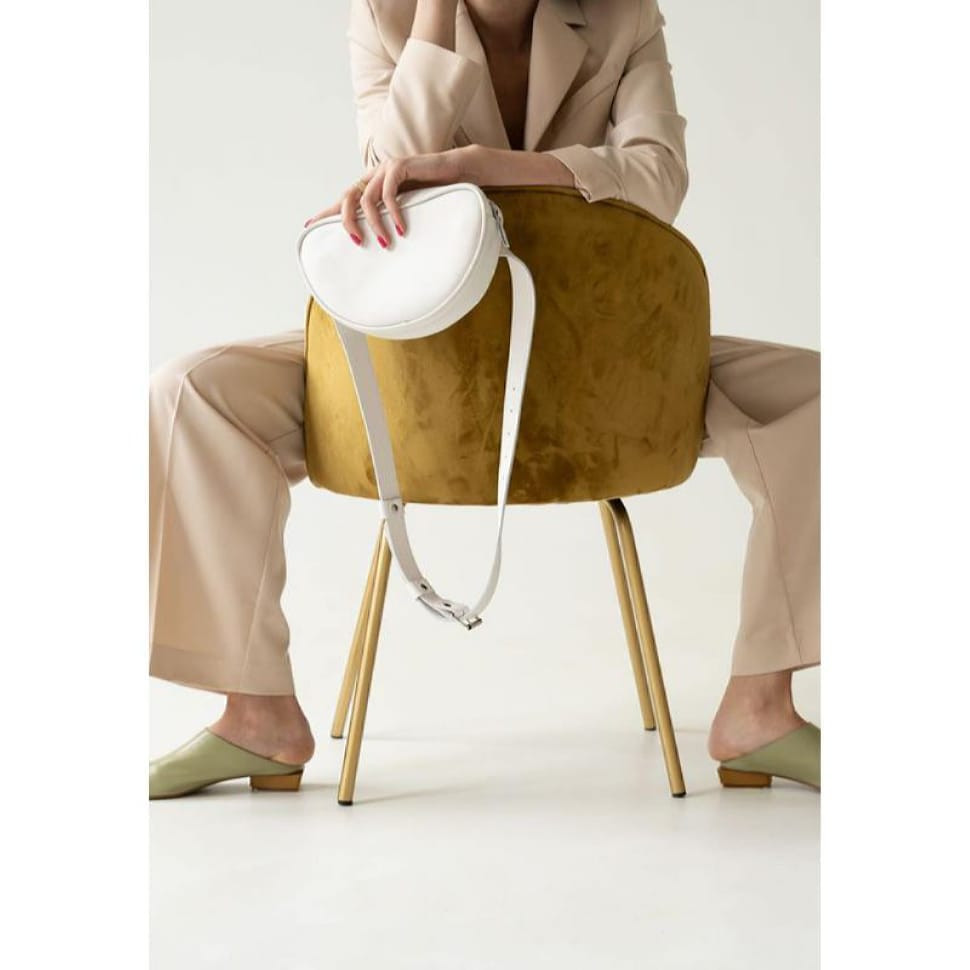 Поясная сумка Ada белая