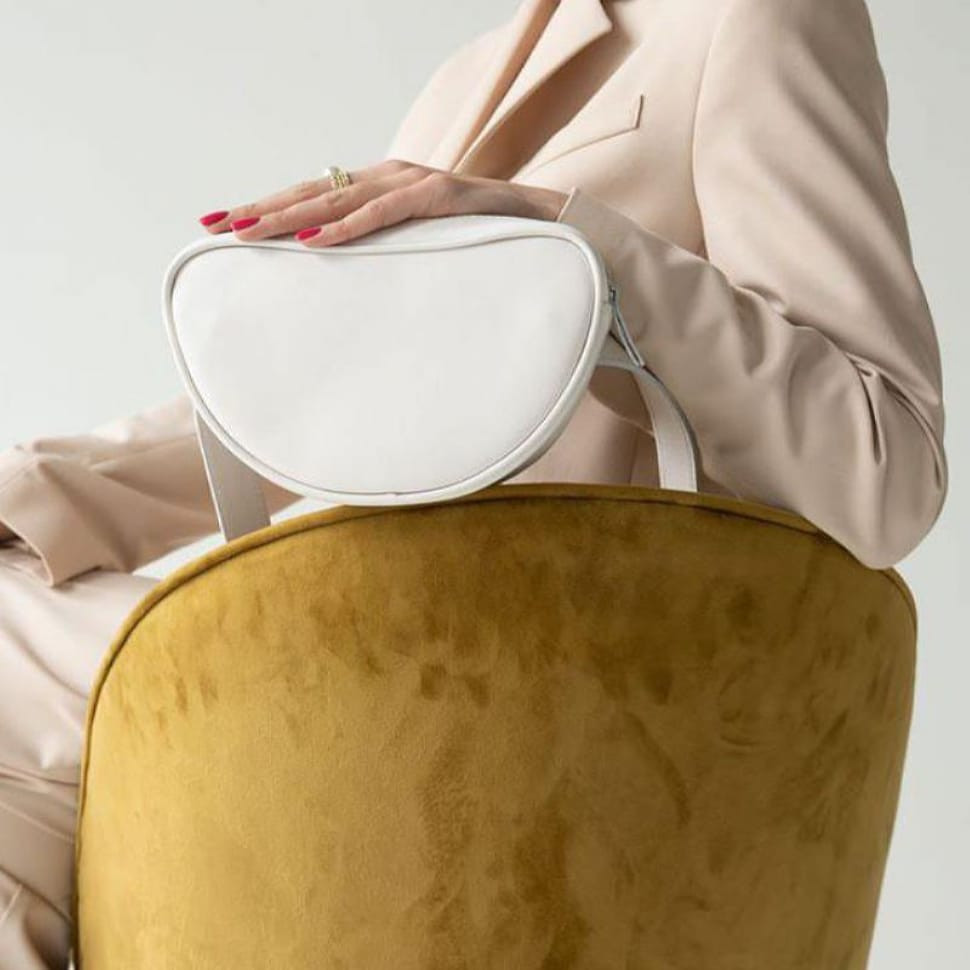 Поясная сумка Ada белая