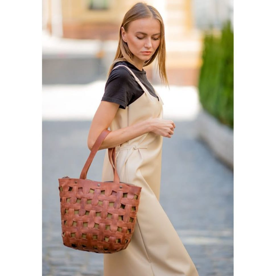 Women's leather woven bag Puzzle L light brown Crazy Horse