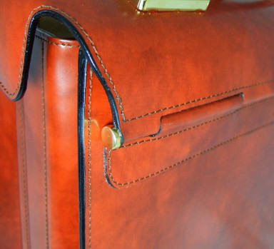 Pratesi RCF388 - Lorenzo il Magnifico Pilot Case in cow leather Radica Coffee